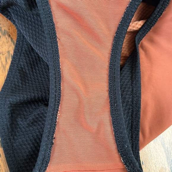 Nip Tuck Swim, Color Block, Textured, Tummy Control, One Piece Swimsuit SZ 4 - Picture 12 of 13